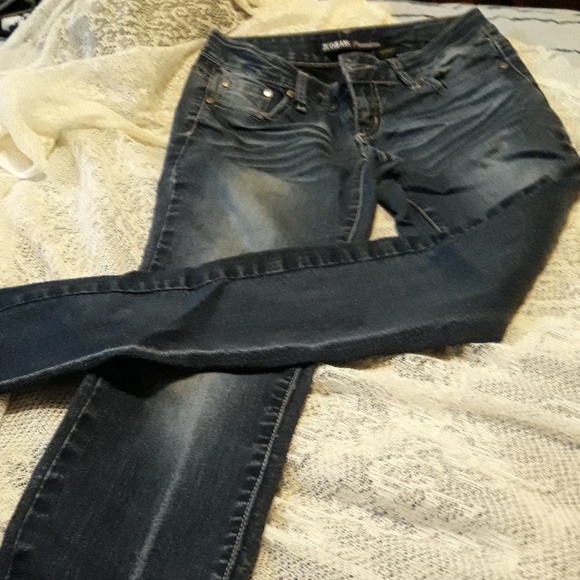 Jeans - Picture 2 of 3